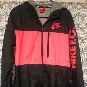 Nike windbreaker